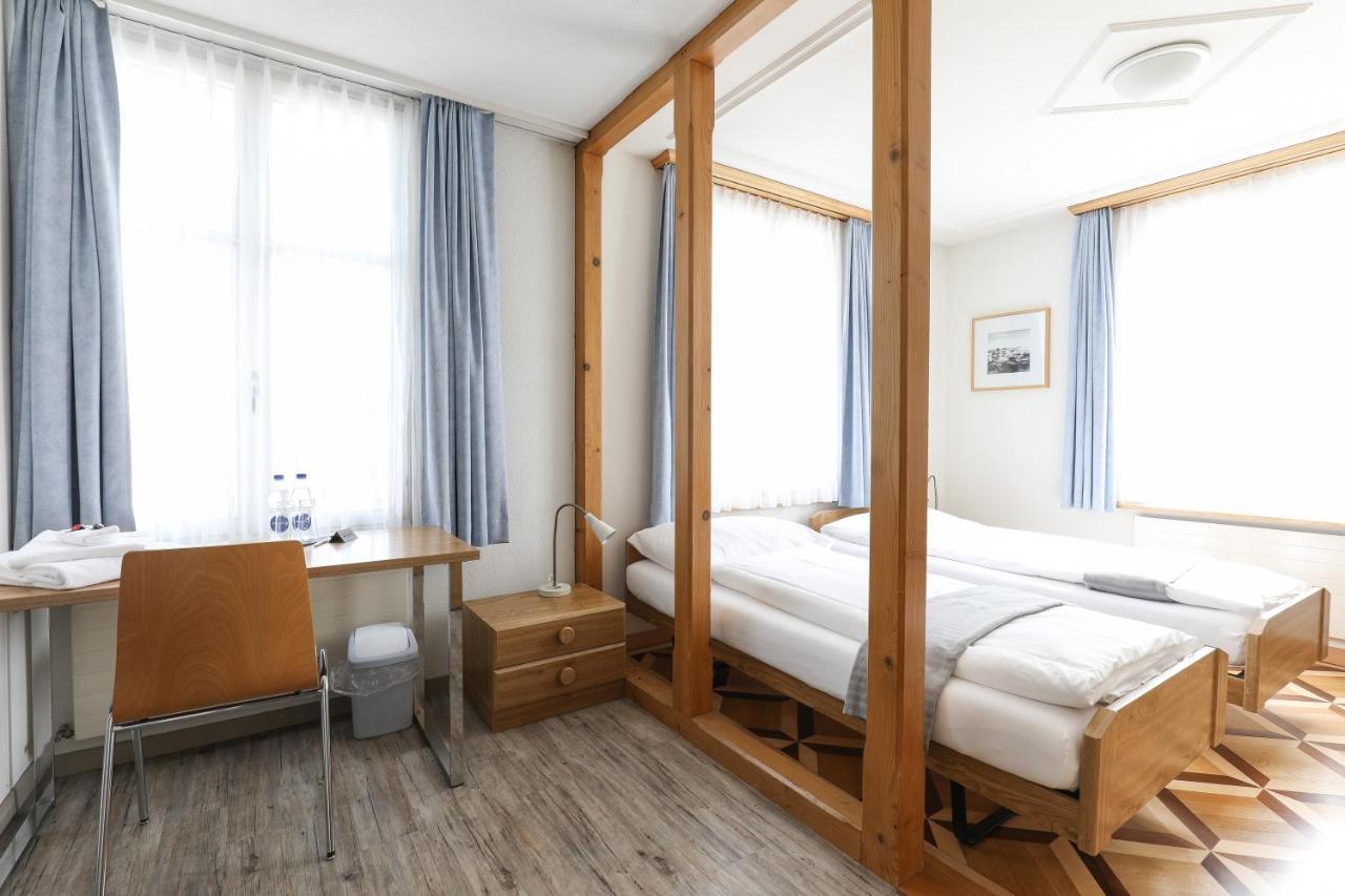 Hotel Loewen Niederuzwil Exteriör bild