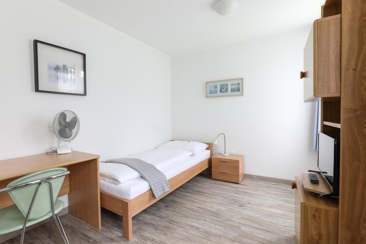 Hotel Loewen Niederuzwil Exteriör bild