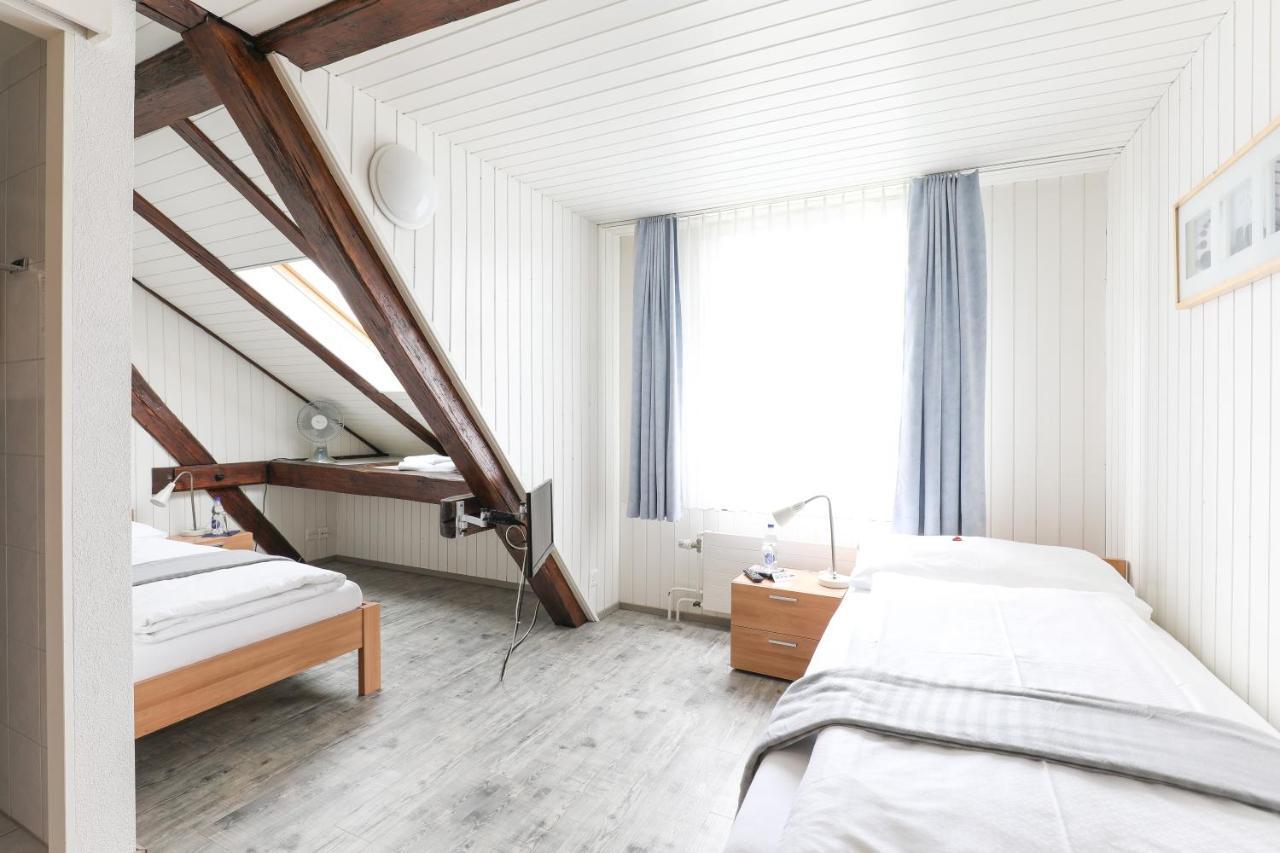 Hotel Loewen Niederuzwil Exteriör bild